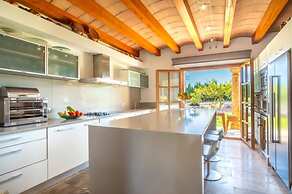 Villa in Mallorca With Event Space & Chill Out