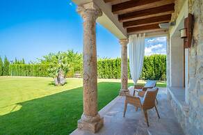 Villa in Mallorca With Event Space & Chill Out