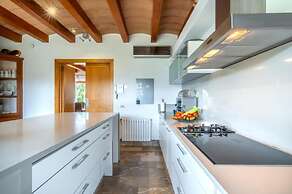 Villa in Mallorca With Event Space & Chill Out