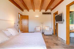 Villa in Mallorca With Event Space & Chill Out
