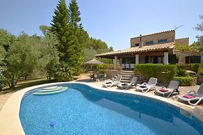 Villa in Majorca Near Tramuntana Mountains