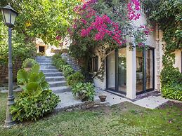 Mansion in Lloseta With Pool & Terrace