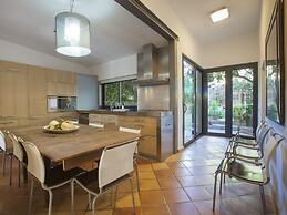 Mansion in Lloseta With Pool & Terrace