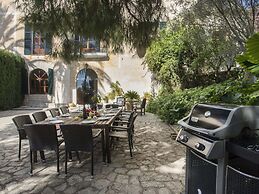 Mansion in Lloseta With Pool & Terrace