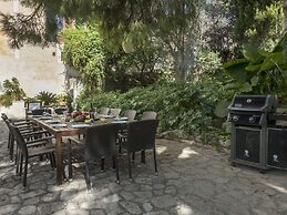 Mansion in Lloseta With Pool & Terrace