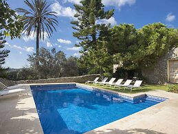 Mansion in Lloseta With Pool & Terrace