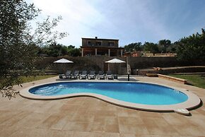 Villa in Mallorca With Private Pool