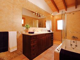 Villa in Mallorca With Private Pool