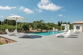 Villa in Muro With Pool and Tramontana Views
