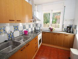 Peaceful Villa in Canyelles With Swimming Pool
