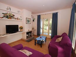 Peaceful Villa in Canyelles With Swimming Pool