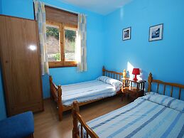Peaceful Villa in Canyelles With Swimming Pool