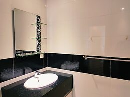 Mansion One Suites By Merlene