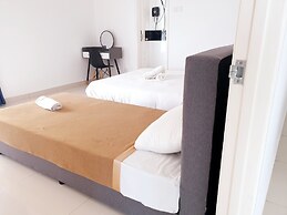 Mansion One Suites By Merlene