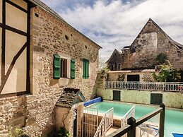 Elegant House With Heated Pool and Sauna