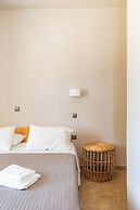 Rania Apartments Sea View