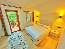Raha Villa Bungalow