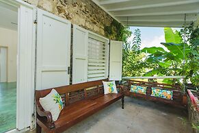 Feather Leaf Inn
