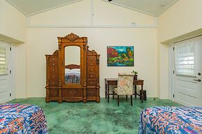 Feather Leaf Inn
