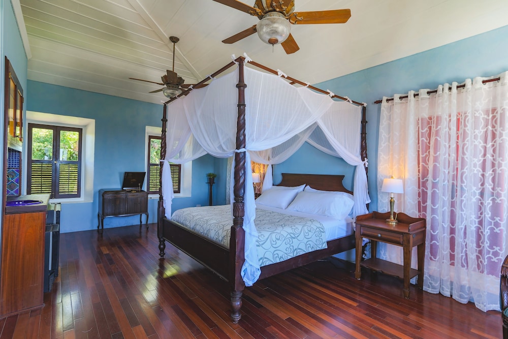 Feather Leaf Inn
