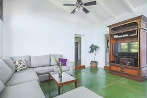 Feather Leaf Inn