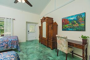 Feather Leaf Inn
