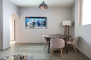Tampico Apartments