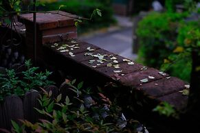 JiuYueJi Inn