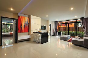 Nai Harn Condominium