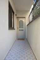 AirTLV Sirkin Apartment