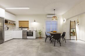 AirTLV Sirkin Apartment