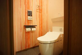 WIRES HOTEL James zaka