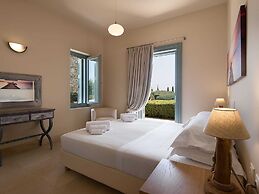 Luxurious Villa in Peloponnese With Pool