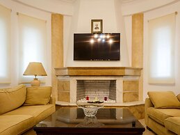 Villa in Kalpaki With Private Pool