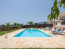 Villa in Kalpaki With Private Pool