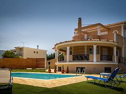 Villa in Kalpaki With Private Pool