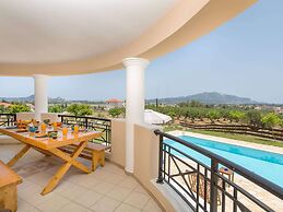 Villa in Kalpaki With Private Pool