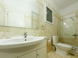 Villa in Kalpaki With Private Pool