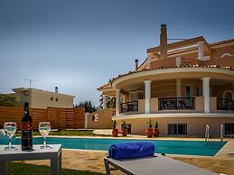 Villa in Kalpaki With Private Pool