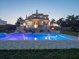 Villa in Kalpaki With Private Pool