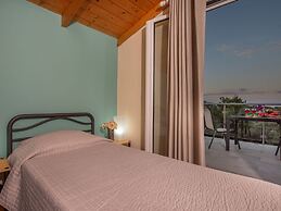 Villa in Zakynthos With Private Pool & Views