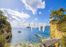 Villa in Zakynthos With Private Pool & Views