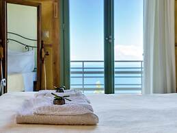 Charming, Warm Vacation Home, Private Pool, Privacy and Seaview, West 