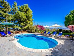 Villa in Heraklion With Private Pool & Beaches