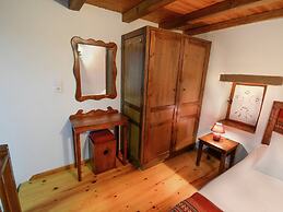 Villa in Crete With Vineyard Experience