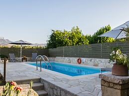 Villa in Crete With Vineyard Experience