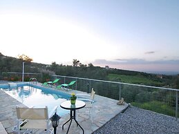 Villa in Agia Triada With Pool & Near Beach