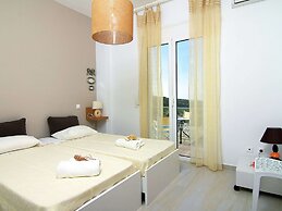 Villa in Agia Triada With Pool & Near Beach