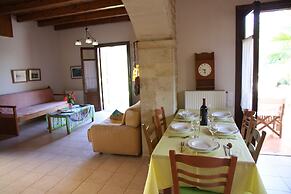 Beautiful Villa, Private Pool, Sleeps 6, Prines in Rethymnon, Crete NW