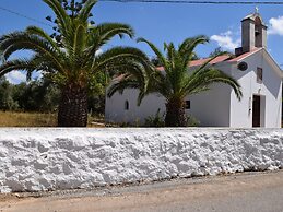 Villa in Prines With White Mountains View